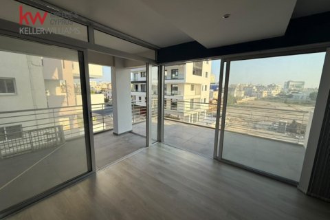 Квартира с 2 спальнями в Ларнака, Кипр № 39776