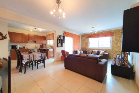 3 bedrooms Apartment in Mesa Geitonia, Limassol, Cyprus No. 62264