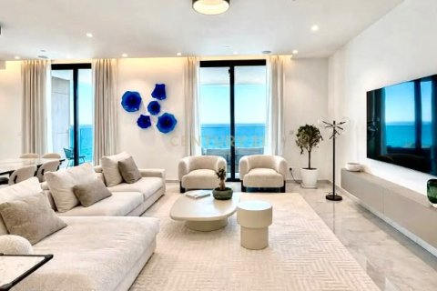 5 bedrooms Penthouse in Agios Tychonas, Limassol, Cyprus No. 58905