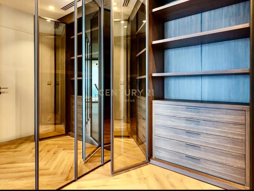5 bedrooms Penthouse in Agios Tychonas, Limassol, Cyprus No. 58905