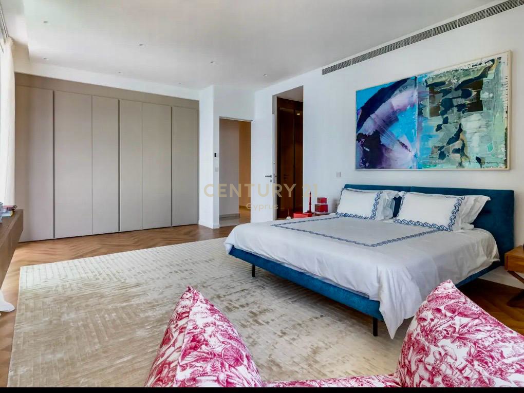 5 bedrooms Penthouse in Agios Tychonas, Limassol, Cyprus No. 58905
