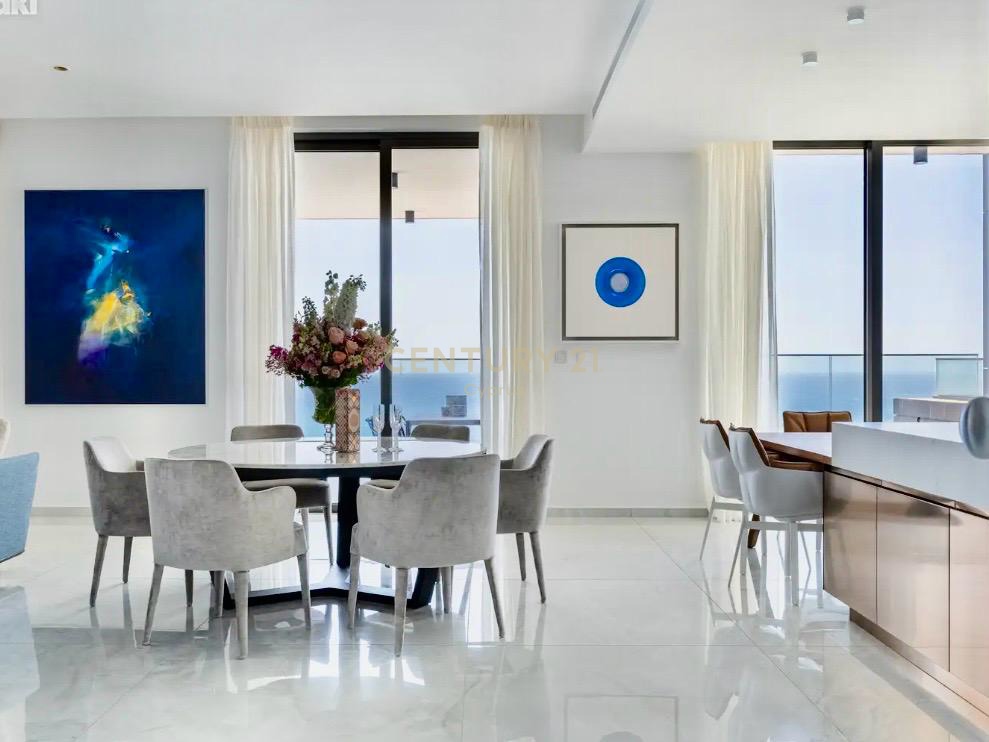 5 bedrooms Penthouse in Agios Tychonas, Limassol, Cyprus No. 58905