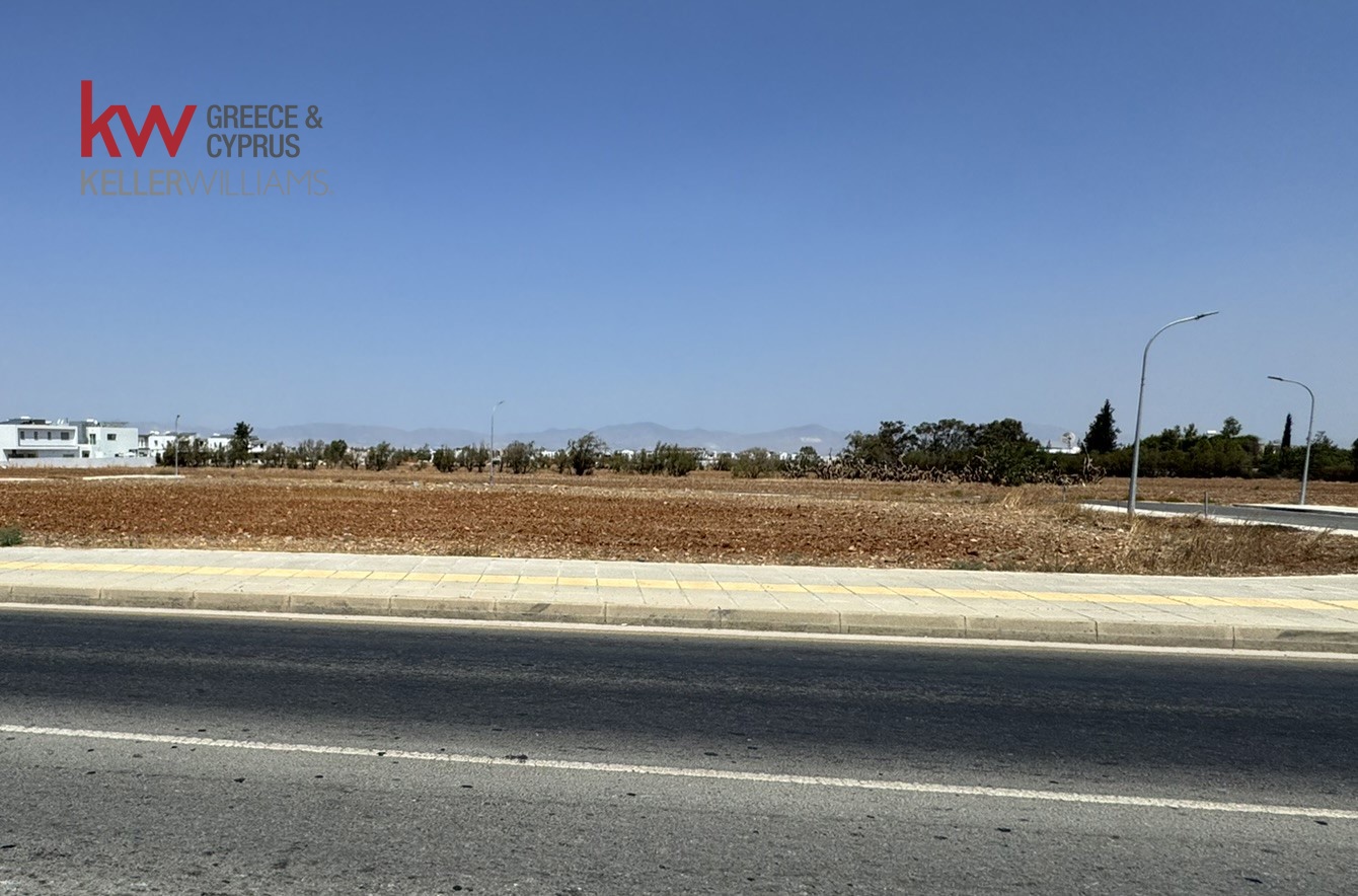 584m2 Land in Lakatamia, Nicosia, Cyprus No. 39913