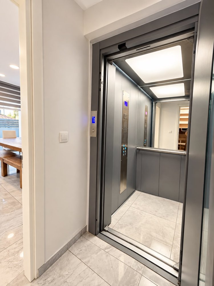 7 dormitorios Villa en Ypsonas, Limassol, Chipre No. 62750