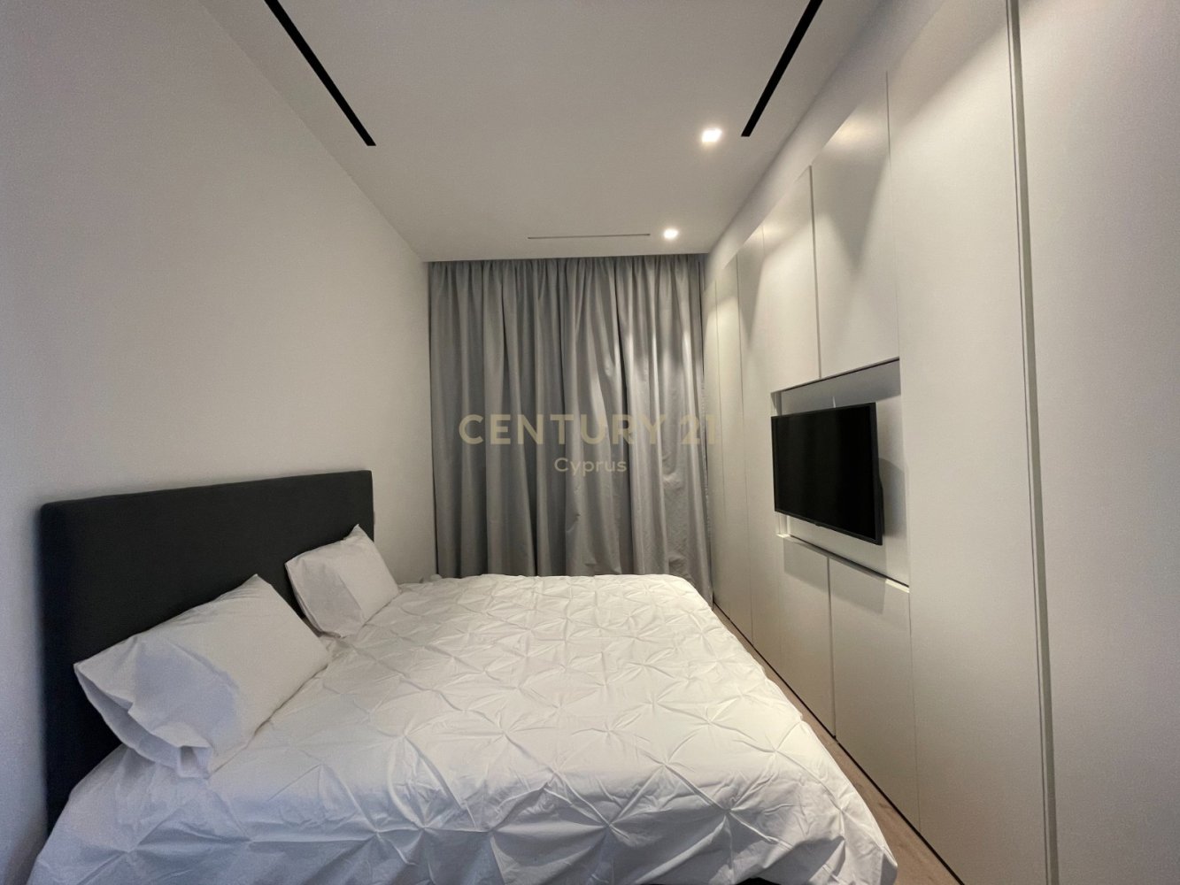 2 bedrooms Penthouse in Agios Athanasios, Limassol, Cyprus No. 55001