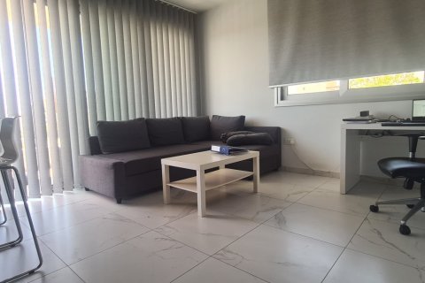 Квартира с 1 спальней в Ларнака, Кипр № 62736