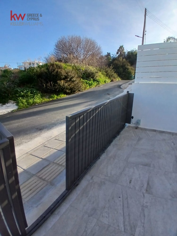 3 bedrooms Villa in Chloraka, Paphos, Cyprus No. 60751