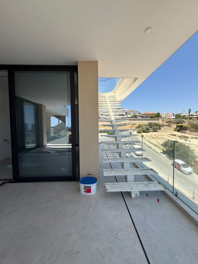 3 bedrooms Apartment in Agios Athanasios, Limassol, Cyprus No. 61999