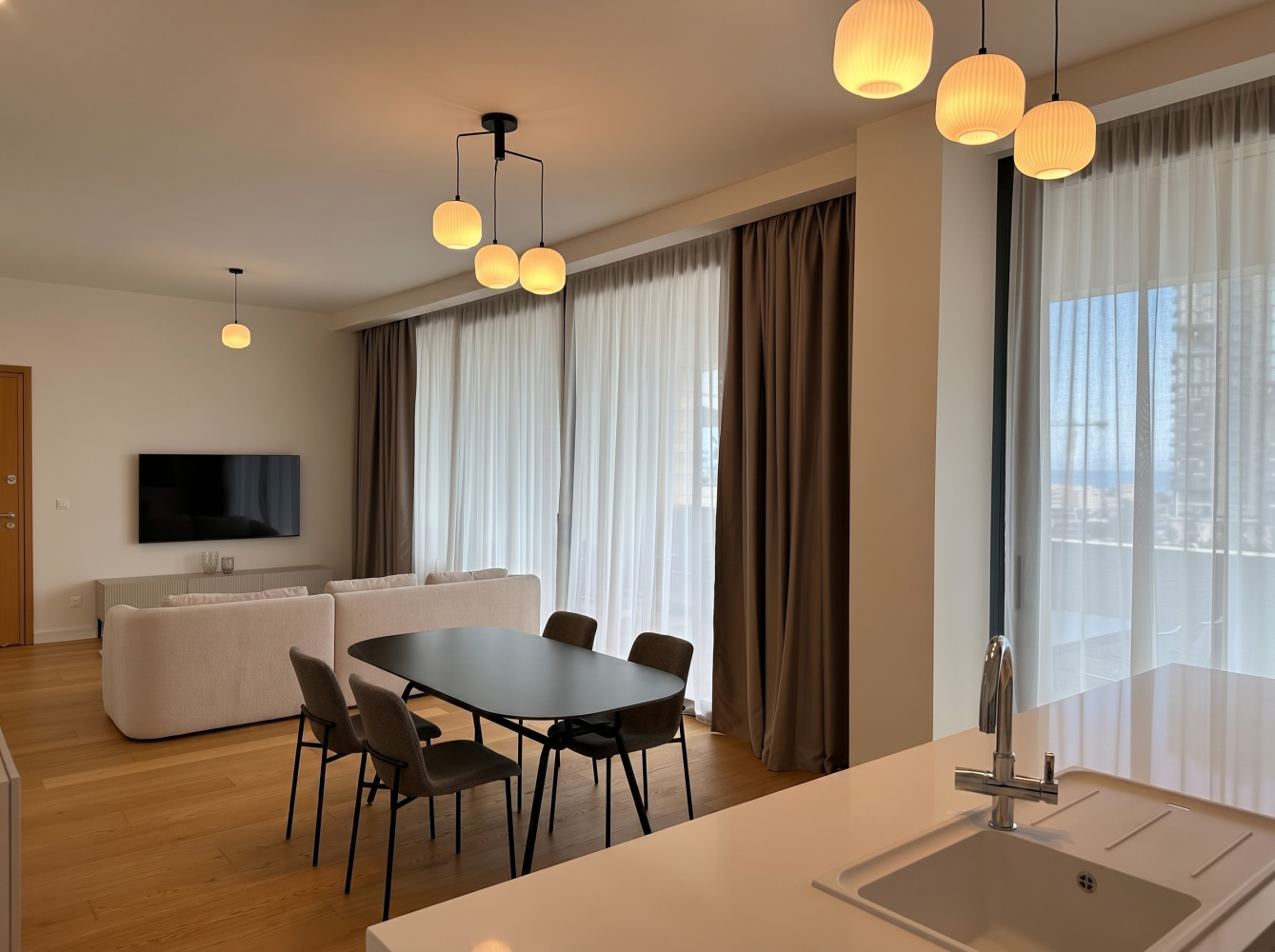 3 bedrooms Apartment in Germasogeia, Limassol, Cyprus No. 60561