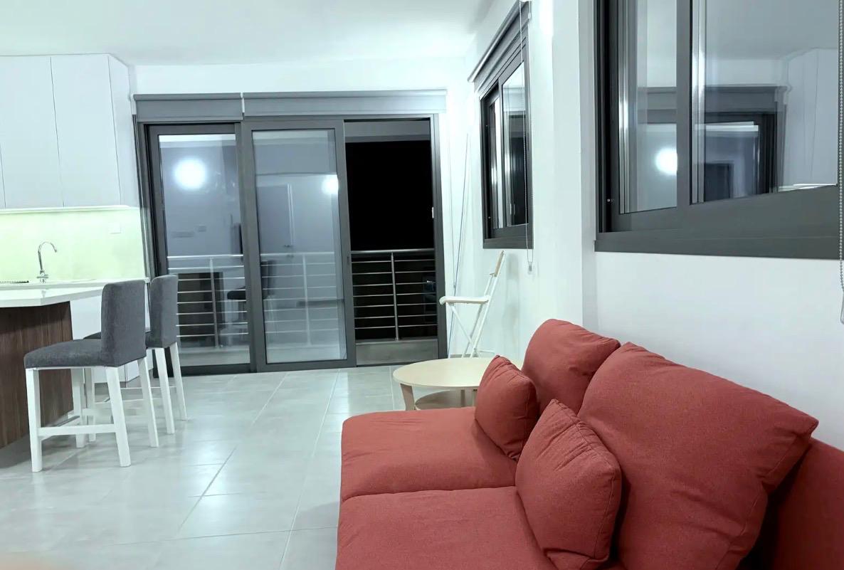 2 bedrooms Apartment in Larnaca, Larnaka, Cyprus No. 62212