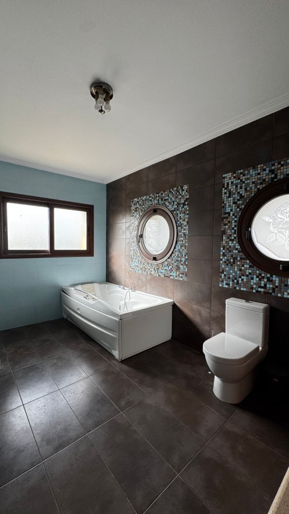 7 dormitorios Villa en Mouttagiaka, Limassol, Chipre No. 62402