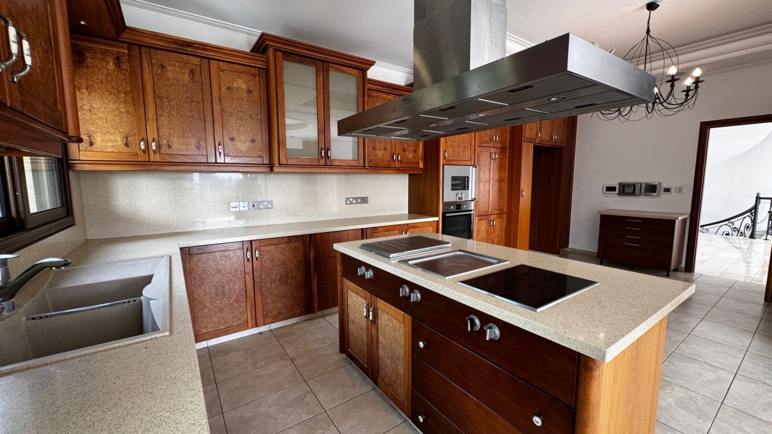 7 dormitorios Villa en Mouttagiaka, Limassol, Chipre No. 62402