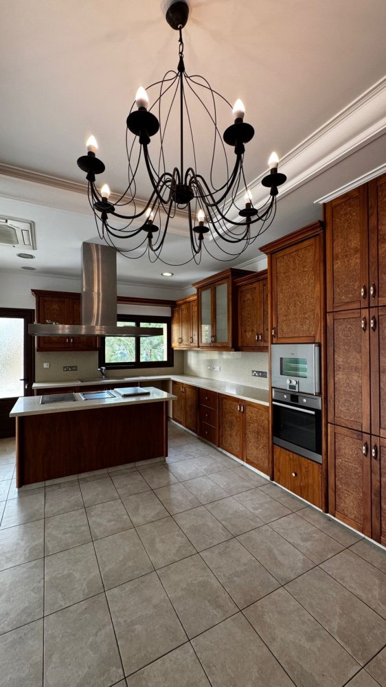 7 dormitorios Villa en Mouttagiaka, Limassol, Chipre No. 62402