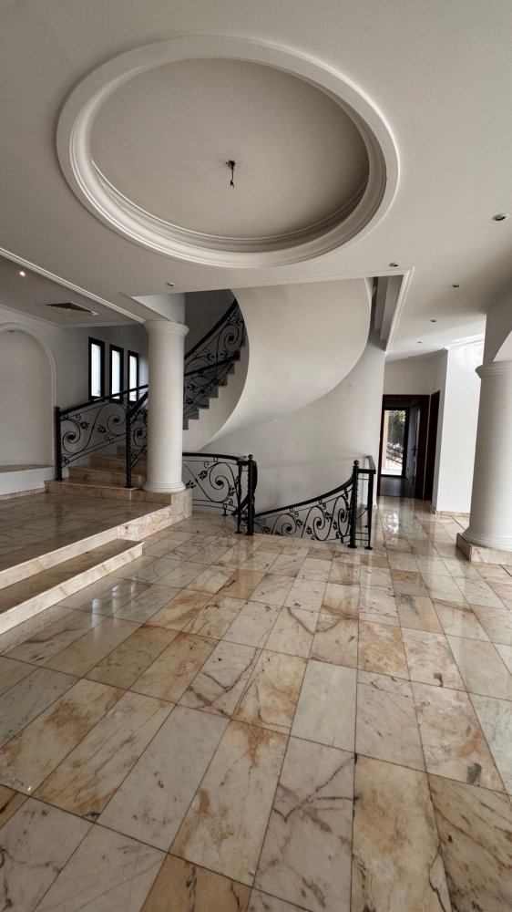 7 dormitorios Villa en Mouttagiaka, Limassol, Chipre No. 62402