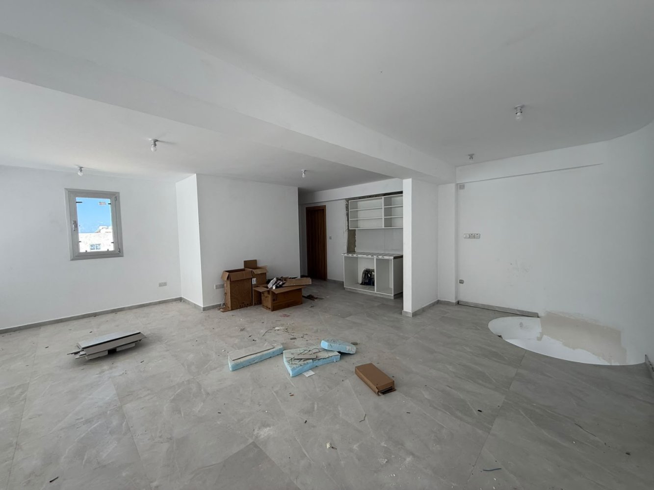 170m2 Commercial property in Paphos, Cyprus No. 61051
