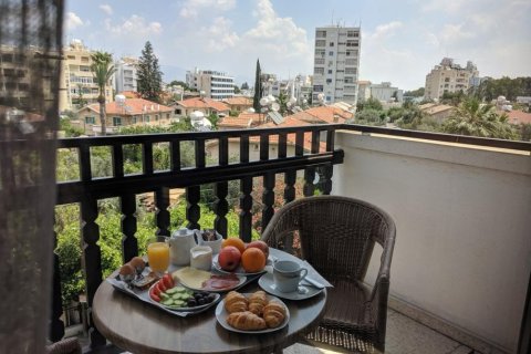 Отель, гостиница 1500м2 в Никосия, Кипр № 59321