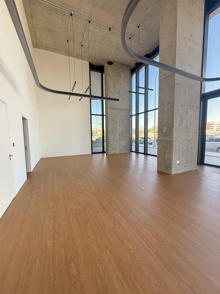 6 rooms Office in Mesa Geitonia, Limassol, Cyprus No. 62333