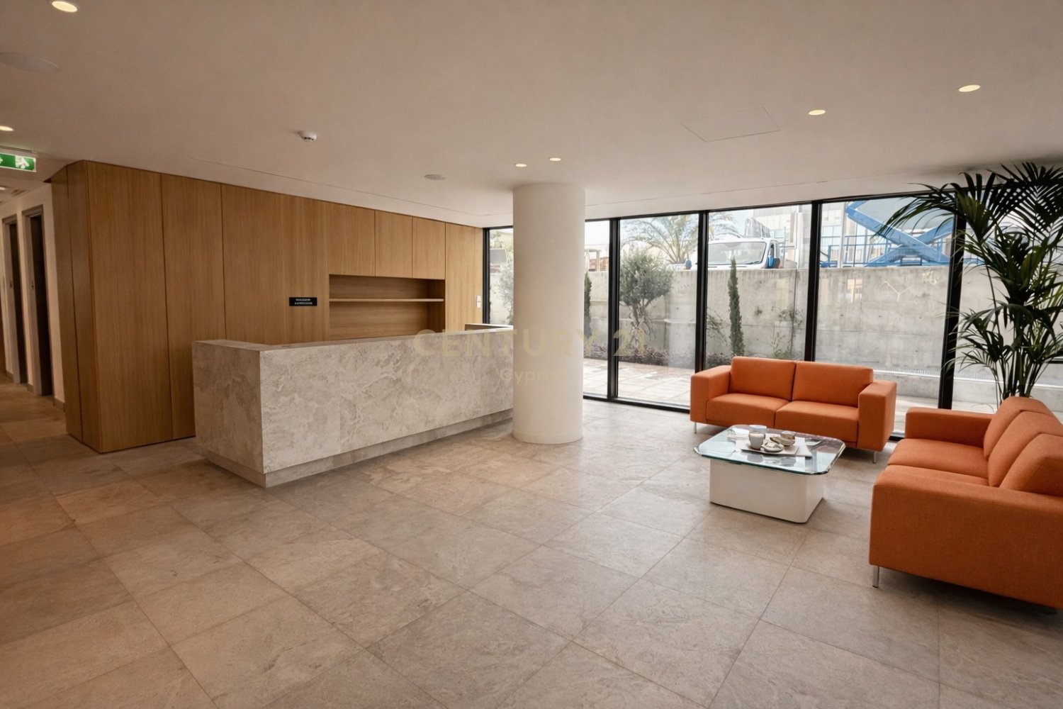 235m2 Bureau à Mesa Geitonia, Limassol, Chypre No. 55264