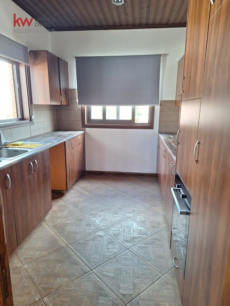 6 chambres Villa à Lakatamia, Nicosia, Chypre No. 40641