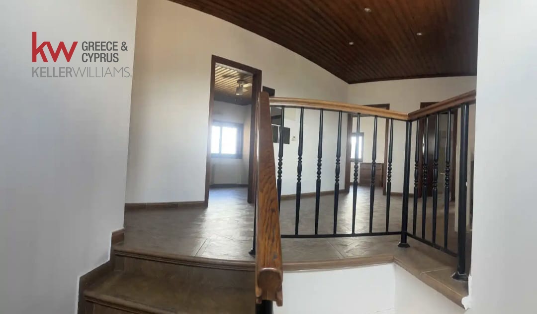 6 chambres Villa à Lakatamia, Nicosia, Chypre No. 40641