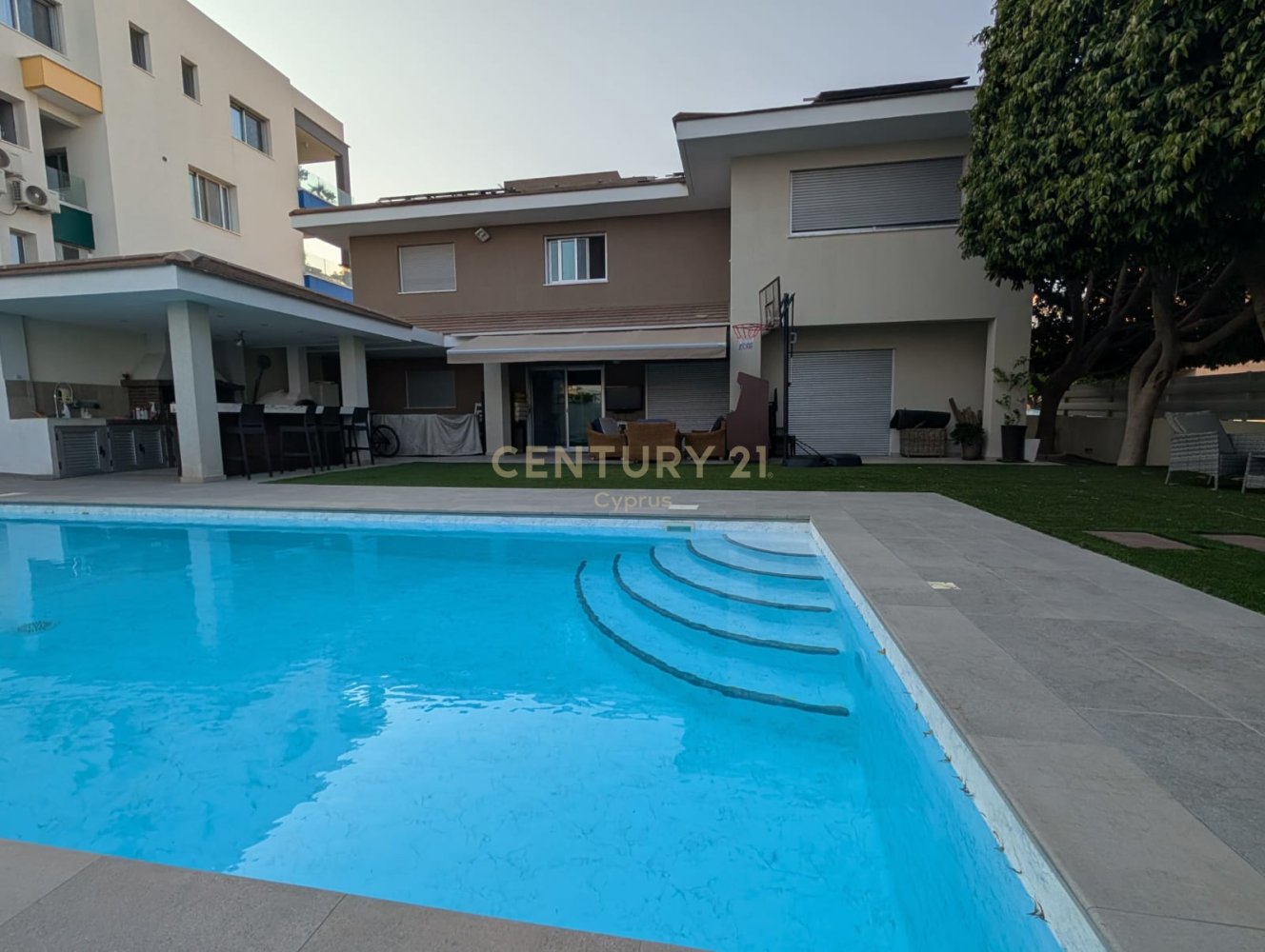5 dormitorios Villa en Agios Georgios, Limassol, Chipre No. 58877