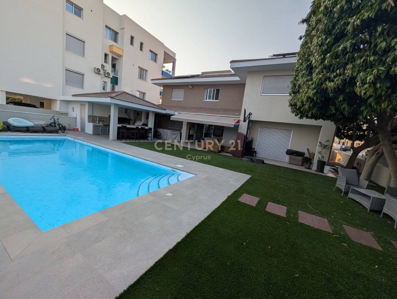 5 dormitorios Villa en Agios Georgios, Limassol, Chipre No. 58877