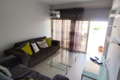 2 chambres Appartement à Aradippou, Larnaka, Chypre No. 61423