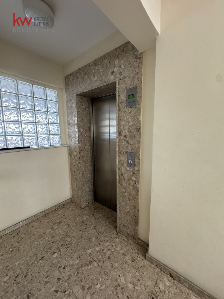 Квартира с 3 спальнями в Ларнака, Кипр № 39964