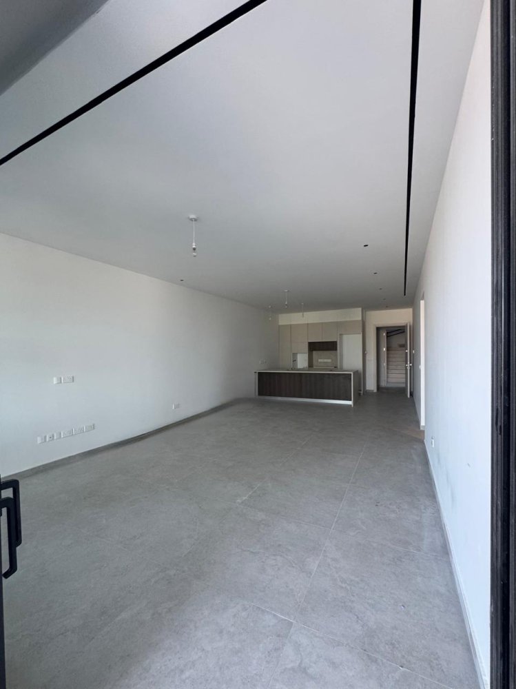 3 bedrooms Apartment in Germasogeia, Limassol, Cyprus No. 62143