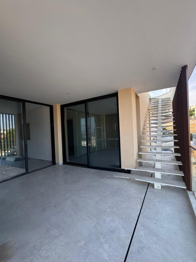 3 bedrooms Apartment in Germasogeia, Limassol, Cyprus No. 62143