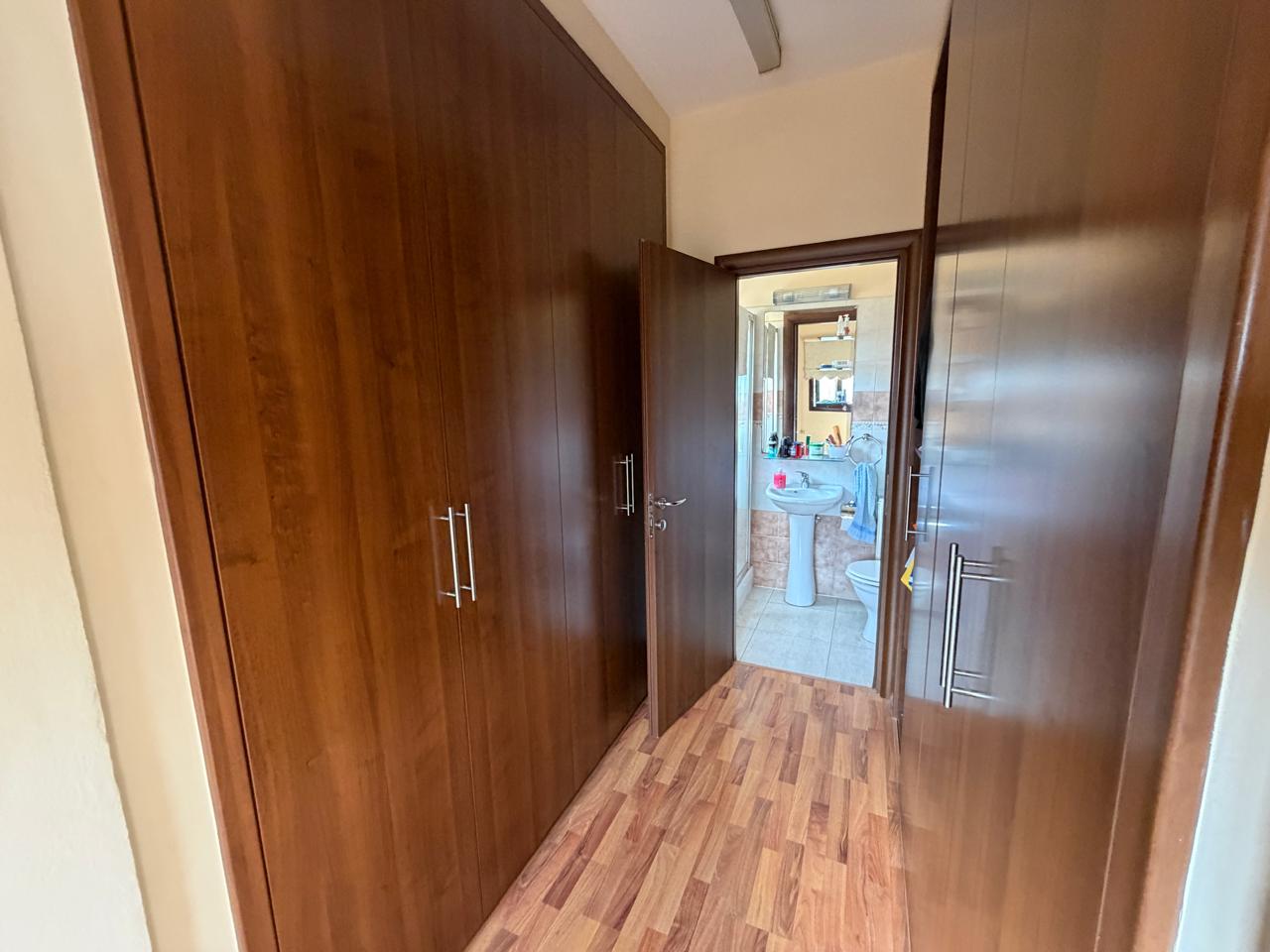4 dormitorios Villa en Aradippou, Larnaka, Chipre No. 62432