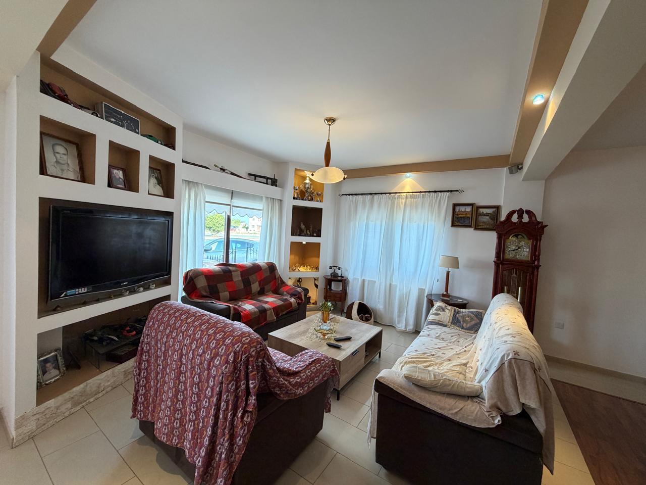 4 dormitorios Villa en Aradippou, Larnaka, Chipre No. 62432