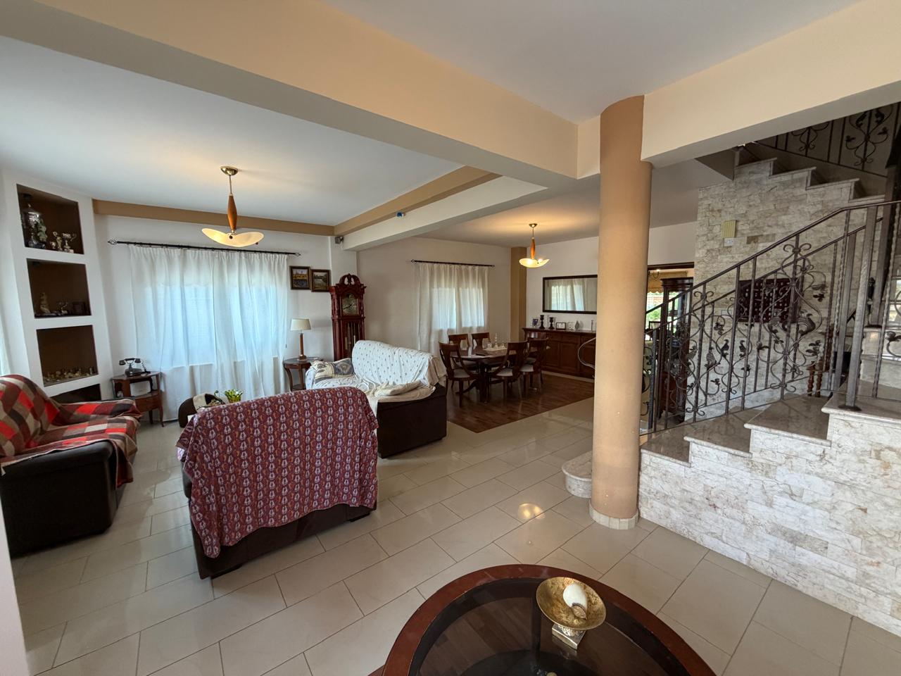 4 dormitorios Villa en Aradippou, Larnaka, Chipre No. 62432
