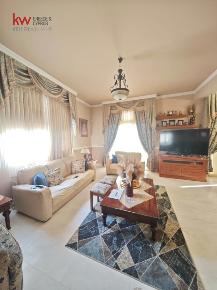 Вилла с 5 спальнями в Арадипу, Ларнака, Кипр № 40126