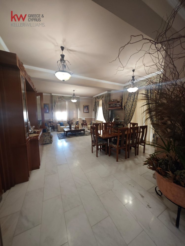 Вилла с 5 спальнями в Арадипу, Ларнака, Кипр № 40126