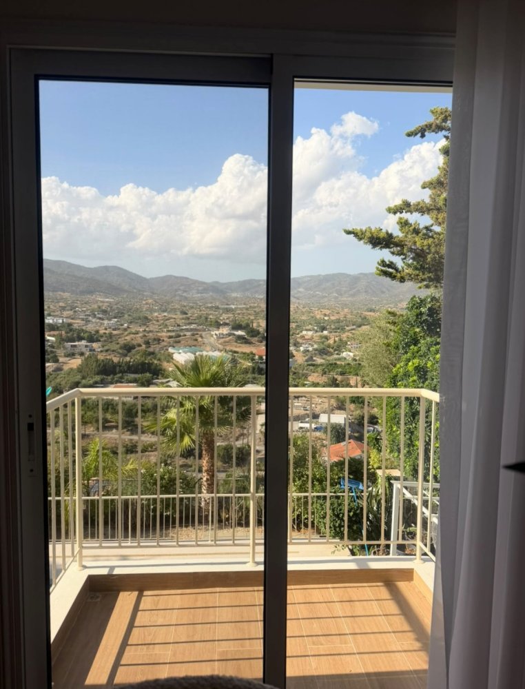 4 bedrooms Villa in Parekklisia, Limassol, Cyprus No. 62606