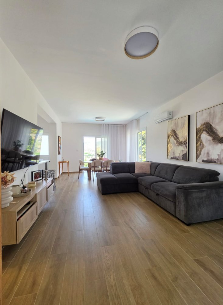 4 bedrooms Villa in Parekklisia, Limassol, Cyprus No. 62606