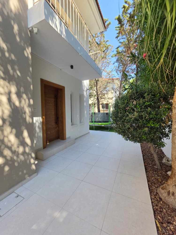 4 bedrooms Villa in Parekklisia, Limassol, Cyprus No. 62606