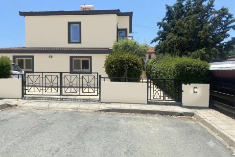 Вилла с 3 спальнями в Пиргос, Лимасол, Кипр № 62347