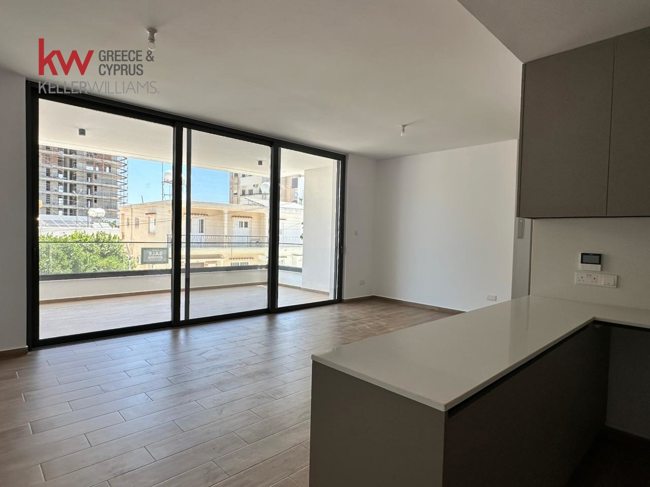 2 bedrooms Apartment in Larnaca, Larnaka, Cyprus No. 40404