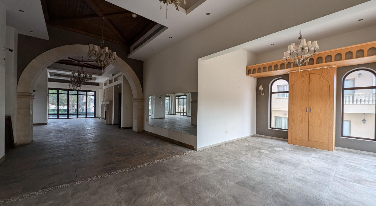 260m2 Commercial property in Moutallos, Paphos, Cyprus No. 61464