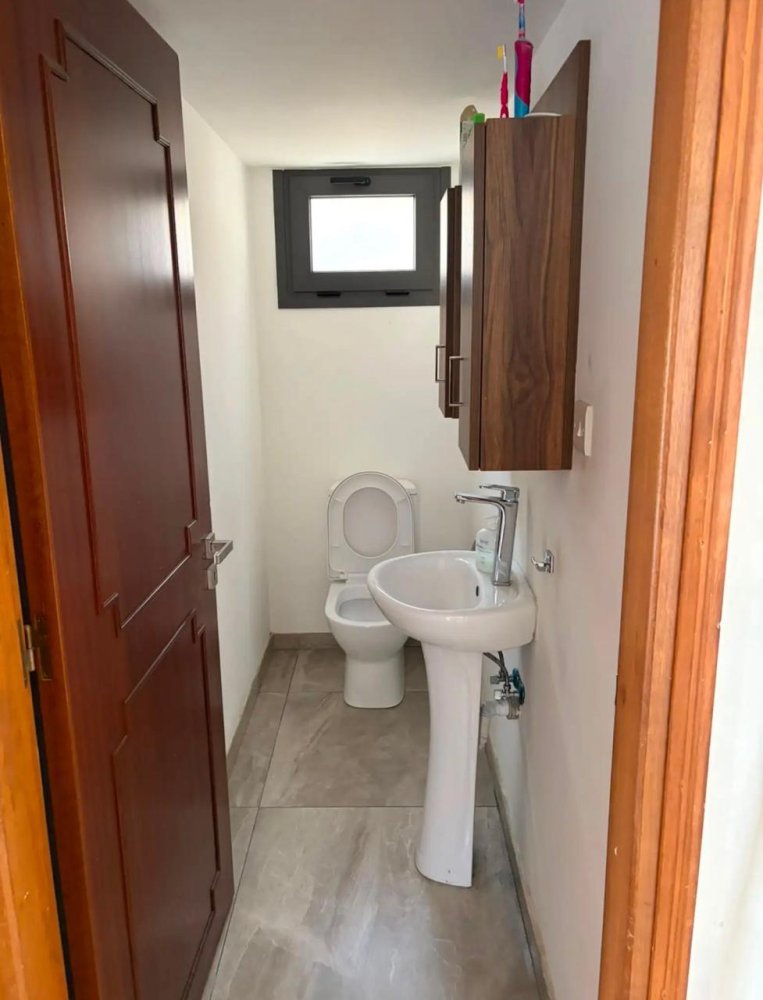 3 bedrooms Apartment in Larnaca, Larnaka, Cyprus No. 61504