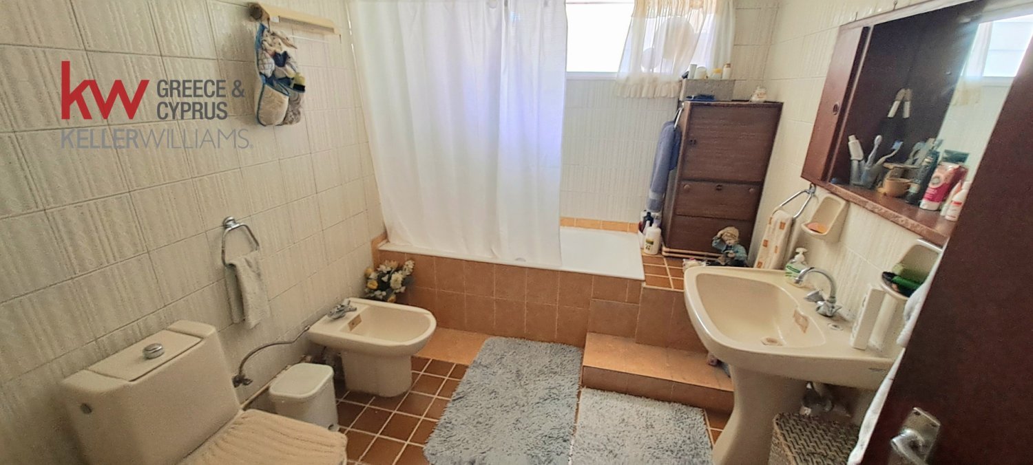 Квартира с 3 спальнями в Пафос, Кипр № 60674