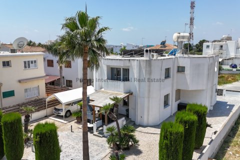 3 bedrooms Villa in Paralimni, Ammochostos, Cyprus No. 36307