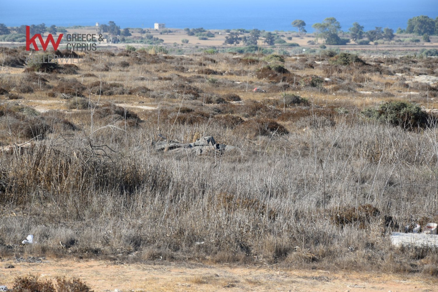 7200m2 Land in Paralimni, Ammochostos, Cyprus No. 40242