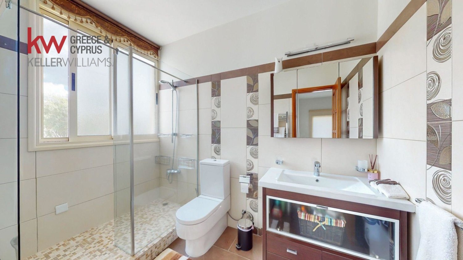 4 bedrooms Villa in Tala, Paphos, Cyprus No. 61143
