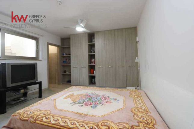 Вилла с 7 спальнями в Лиопетри, Аммохостос, Кипр № 40626