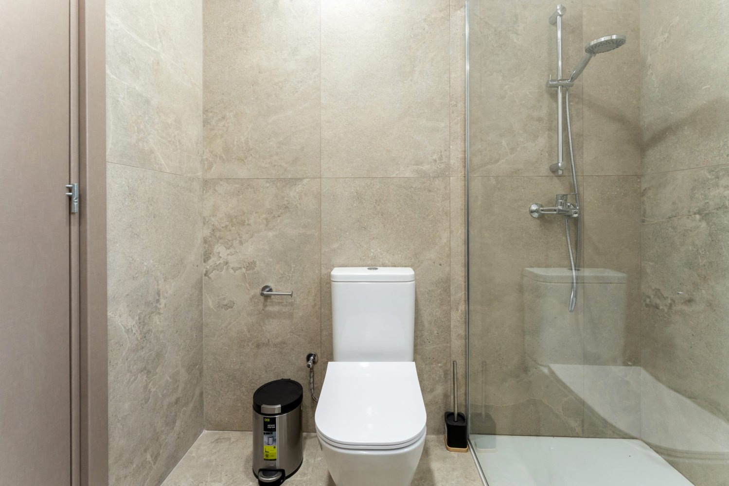 2 bedrooms Apartment in Larnaca, Larnaka, Cyprus No. 62574