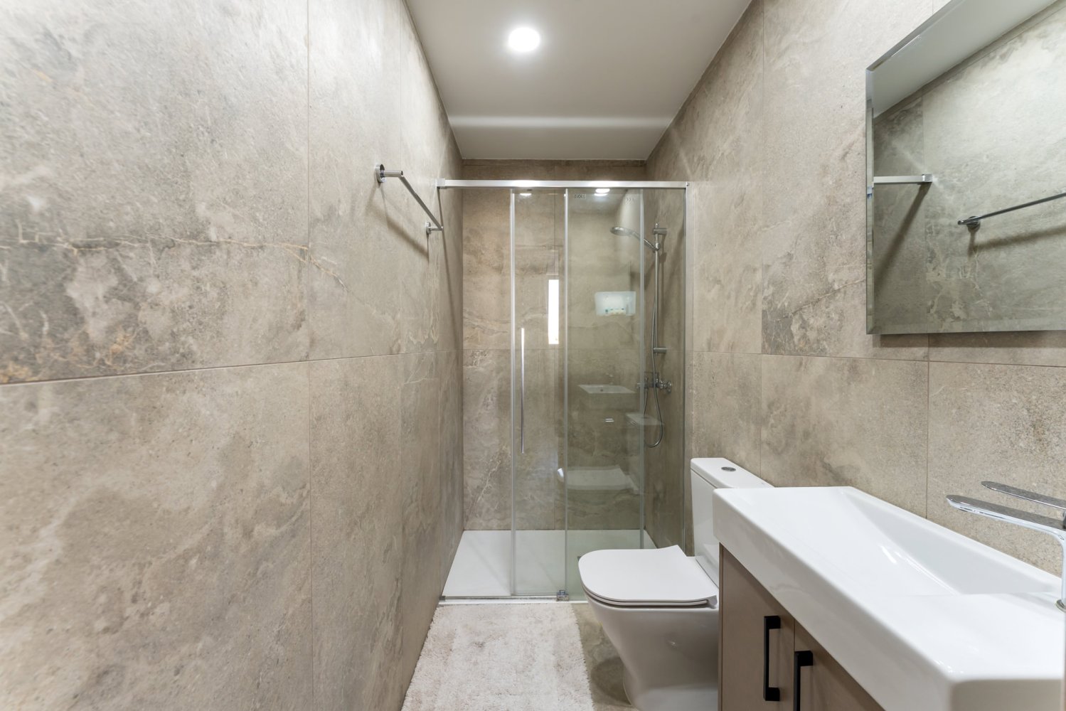 2 bedrooms Apartment in Larnaca, Larnaka, Cyprus No. 62574