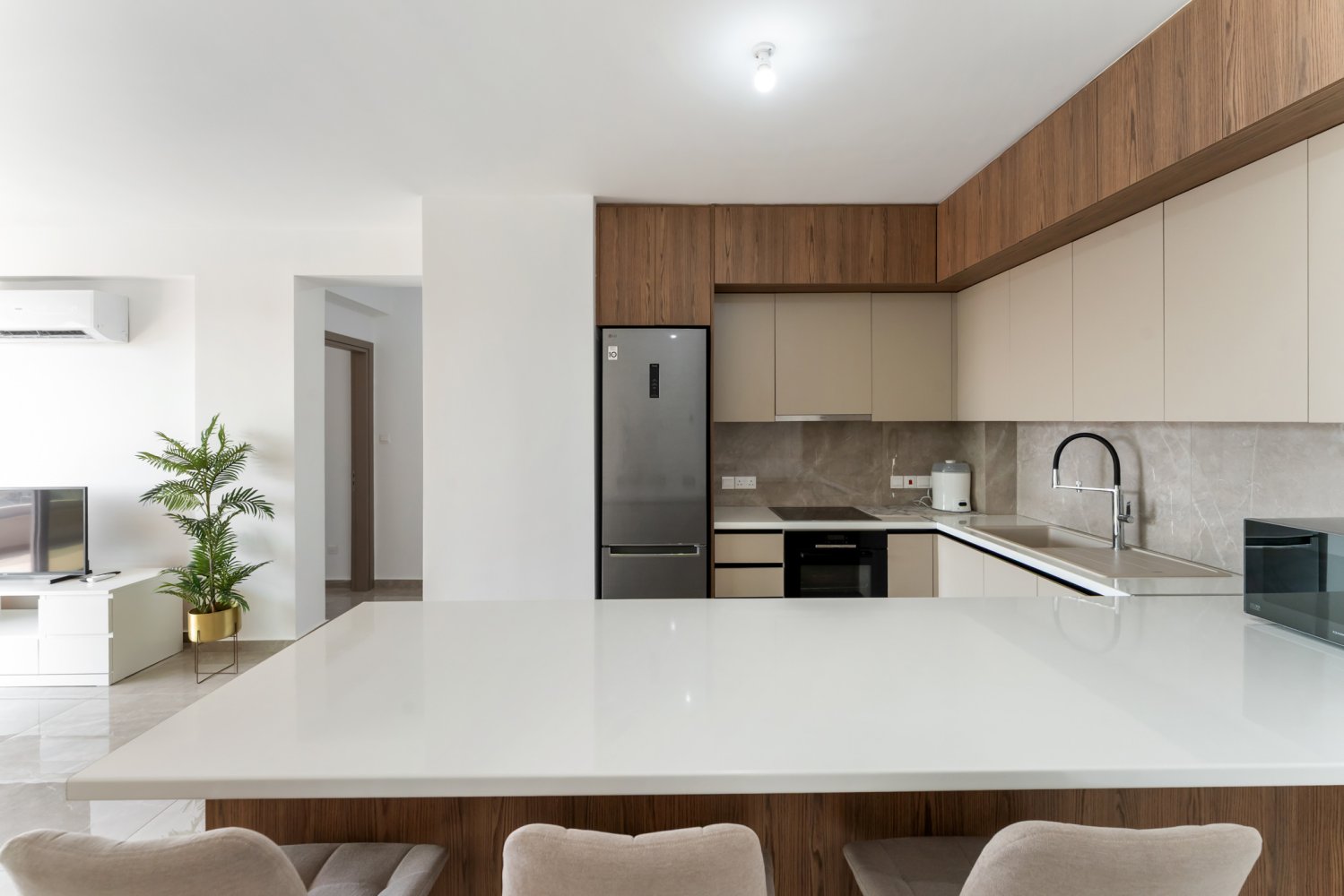 2 bedrooms Apartment in Larnaca, Larnaka, Cyprus No. 62574